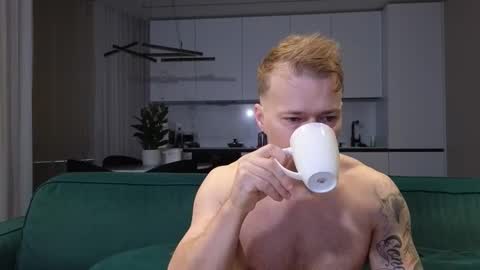 Pashka online show from 10/14/25, 06:03