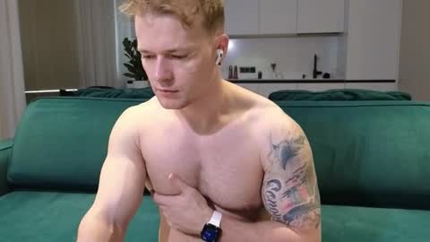 Pashka online show from 10/19/25, 10:16