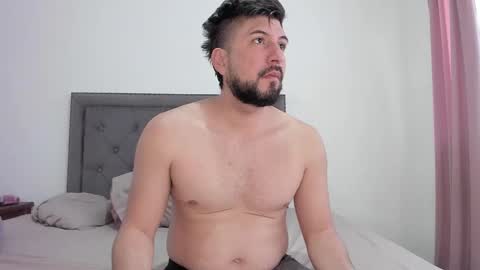 Snapshot of pasionaleshot69 chatting on 09/13/25, 10:48 Violetafantasy online show from 09/13/25, 10:48