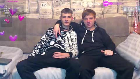 Max tall dark-haired guy with tattoos and Phil blond-haired online show from 03/18/26, 01:20