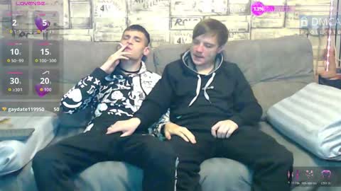 Max tall dark-haired guy with tattoos and Phil blond-haired online show from 03/20/26, 01:43