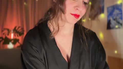 Snapshot of passionessa chatting on 01/14/25, 07:21 Call me Miss Alice Careful Passion Queen online show from 01/14/25, 07:21