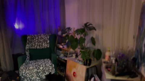 Snapshot of passionessa chatting on 11/01/25, 10:17 Call me Miss Alice Careful Passion Queen online show from 11/01/25, 10:17