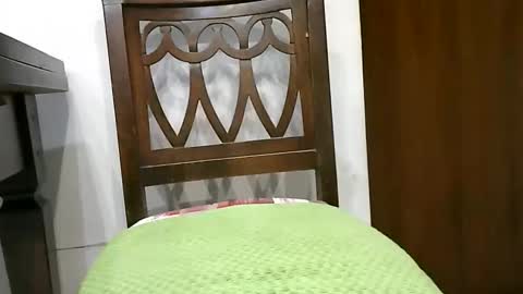 patatini784 online show from 11/18/25, 08:35