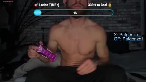 Snapshot of patcums chatting on 11/30/25, 09:19 patcums online show from 11/30/25, 09:19