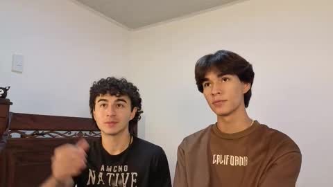 Snapshot of patri_ck_villa chatting on 10/22/25, 10:42 patri_ck_villa online show from 10/22/25, 10:42