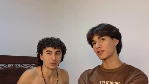 Snapshot of patri_ck_villa chatting on 10/29/25, 06:20 patri_ck_villa online show from 10/29/25, 06:20