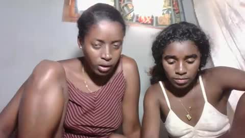 patricia9090 online show from 11/18/25, 05:56