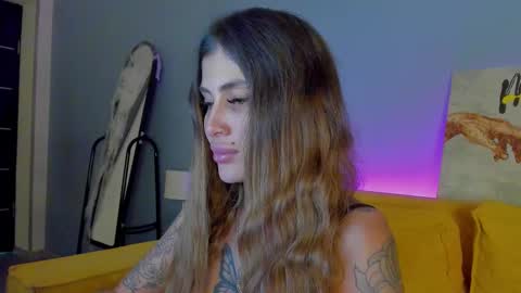 Snapshot of patricia_cox chatting on 10/30/25, 08:09 Patricia GMT2 Wed-Thu 5-11am Sat-Mon 5-11am online show from 10/30/25, 08:09