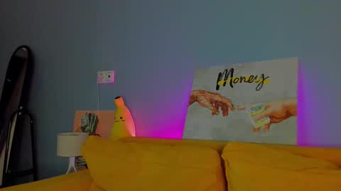 Snapshot of patricia_cox chatting on 11/16/25, 09:20 Patricia GMT2 Wed-Thu 5-11am Sat-Mon 5-11am online show from 11/16/25, 09:20