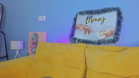 Snapshot of patricia_cox chatting on 12/14/25, 06:34 Patricia GMT2 Wed-Thu 5-11am Sat-Mon 5-11am online show from 12/14/25, 06:34