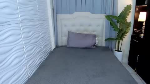 patricia_miller08 online show from 10/25/25, 06:43