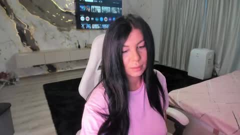 Patricia online show from 06/09/26, 02:23