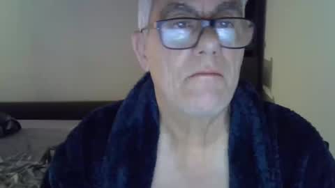 patrick5275 online show from 12/21/24, 05:14