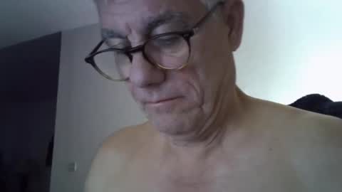 patrick5275 online show from 09/18/25, 05:20