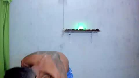 EDUAR Independent model online show from 11/27/25, 04:31