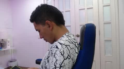 patrick_and_greeicy online show from 01/18/25, 03:20