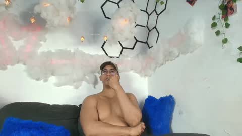 Snapshot of patrick_rose_ chatting on 02/27/25, 11:10 Patrick Rose online show from 02/27/25, 11:10