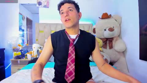 Snapshot of patrick_sanzzz chatting on 07/22/26, 03:31 Patrick online show from 07/22/26, 03:31