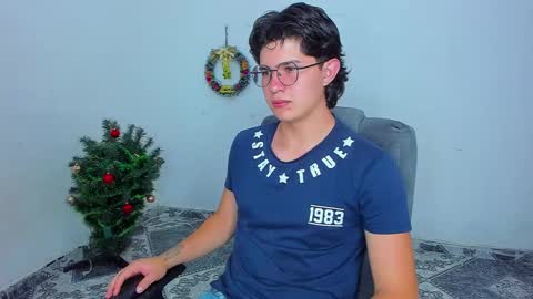 Snapshot of patrik027 chatting on 12/28/24, 07:11 .... online show from 12/28/24, 07:11