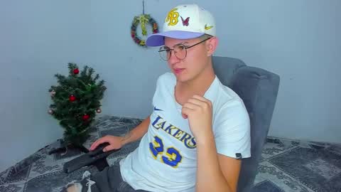 Snapshot of patrik027 chatting on 01/05/25, 10:29 .... online show from 01/05/25, 10:29