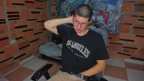 Snapshot of patrik027 chatting on 02/20/25, 02:46 .... online show from 02/20/25, 02:46
