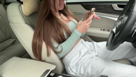 Andreea online show from 10/16/25, 08:37