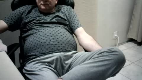 Snapshot of pattrom chatting on 07/12/26, 01:51 Patrom online show from 07/12/26, 01:51