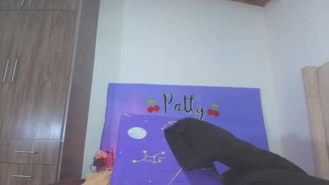 Snapshot of patty_m chatting on 02/14/25, 12:03 patty online show from 02/14/25, 12:03