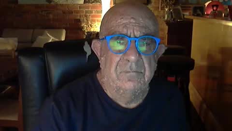 Snapshot of patvac chatting on 01/17/26, 02:44 patvac online show from 01/17/26, 02:44