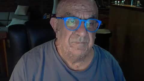 Snapshot of patvac chatting on 03/03/26, 09:31 patvac online show from 03/03/26, 09:31