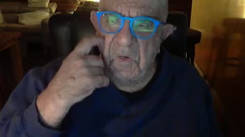 Snapshot of patvac chatting on 05/11/26, 02:45 patvac online show from 05/11/26, 02:45