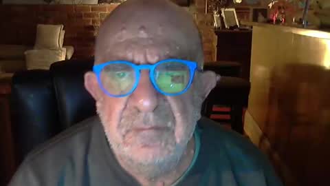 Snapshot of patvac chatting on 06/04/26, 02:56 patvac online show from 06/04/26, 02:56