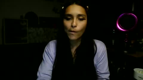 Snapshot of pau_cat chatting on 07/04/26, 05:13 Pau online show from 07/04/26, 05:13