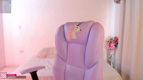 Sofa online show from 01/18/25, 03:38