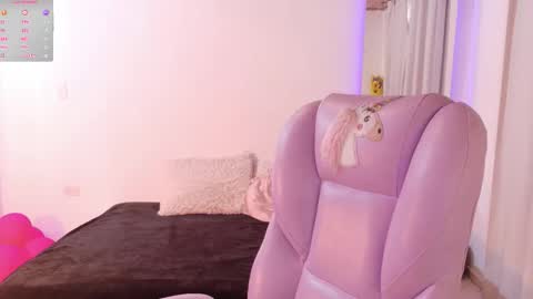 Sofa online show from 02/13/26, 09:33