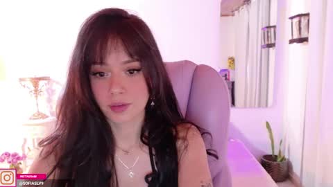 Snapshot of pau_cute chatting on 05/02/26, 04:45 Sofa online show from 05/02/26, 04:45
