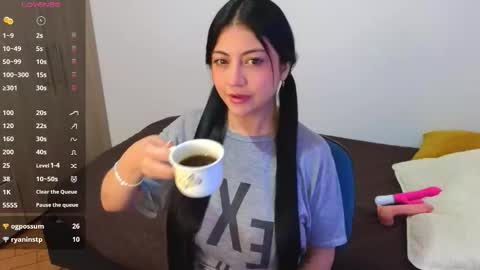 Snapshot of pau_cute19 chatting on 02/06/26, 04:10 pau cute online show from 02/06/26, 04:10