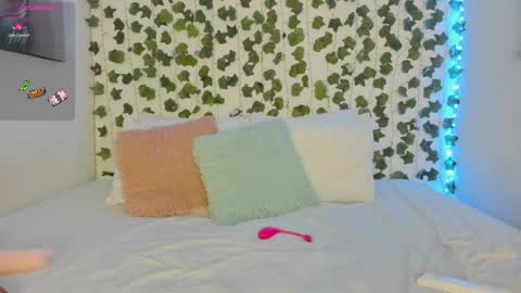Snapshot of pau_delima__ chatting on 09/10/25, 02:00 paulina online show from 09/10/25, 02:00