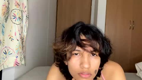 Snapshot of pau_heart chatting on 12/11/24, 05:32 Paulina        online show from 12/11/24, 05:32