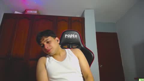 Snapshot of paul_crewe chatting on 12/18/25, 01:11 paul_crewe online show from 12/18/25, 01:11