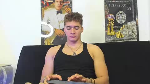 Snapshot of paul_george212 chatting on 05/12/26, 12:35 Paull George online show from 05/12/26, 12:35