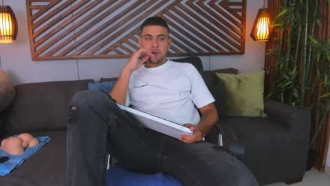 Paul Rivera online show from 01/11/25, 07:27