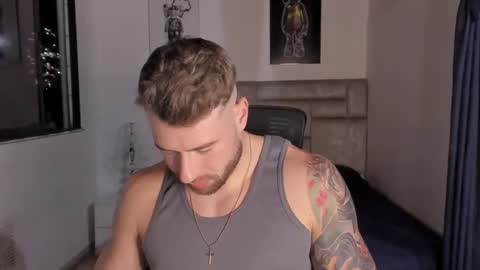 PAUL ROGER online show from 10/28/25, 02:37