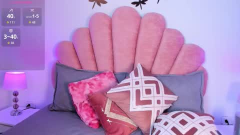 Snapshot of paula__evans chatting on 11/13/25, 09:36 Paula online show from 11/13/25, 09:36