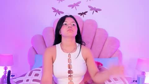 Snapshot of paula__evans chatting on 11/22/25, 09:14 Paula online show from 11/22/25, 09:14