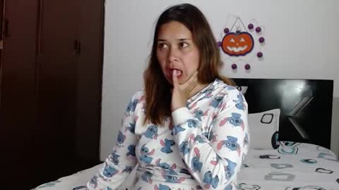 PAULA online show from 11/13/25, 04:00