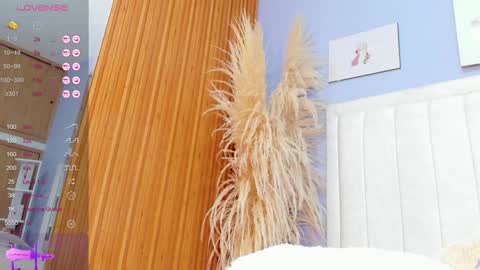 Snapshot of paula_brown18 chatting on 01/15/25, 10:02 Pau online show from 01/15/25, 10:02