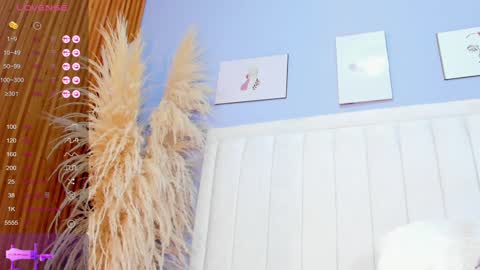 Snapshot of paula_brown18 chatting on 01/24/25, 11:12 Pau online show from 01/24/25, 11:12