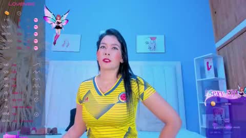 Snapshot of paula_brown18 chatting on 02/23/25, 01:21 Pau online show from 02/23/25, 01:21